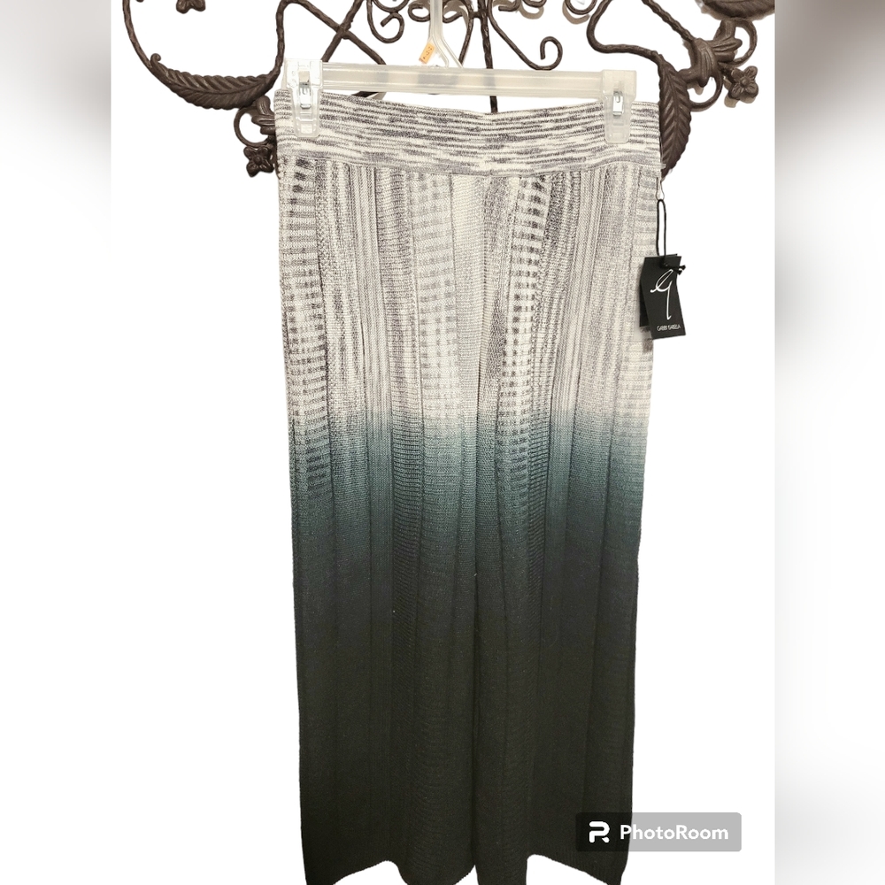 Wide legged knitted pants